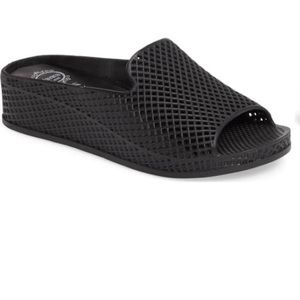 Fling 2 sandal